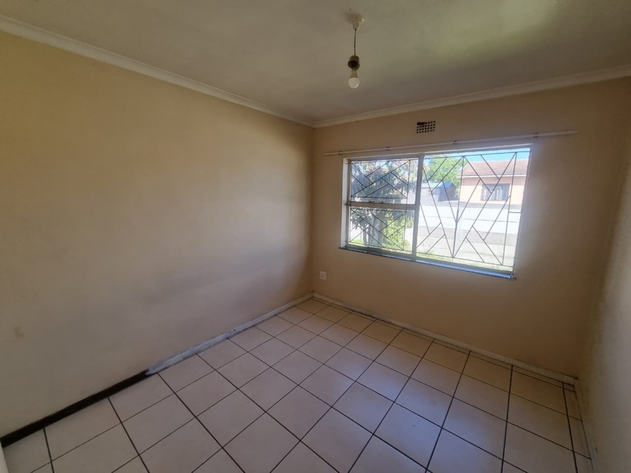 To Let 3 Bedroom Property for Rent in Devon Park Village Western Cape